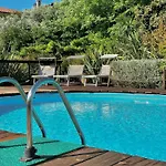 Alojamento de Acomodação e Pequeno-almoço Arizona 4*